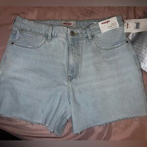 High Wasted vintage Wrangler shorts